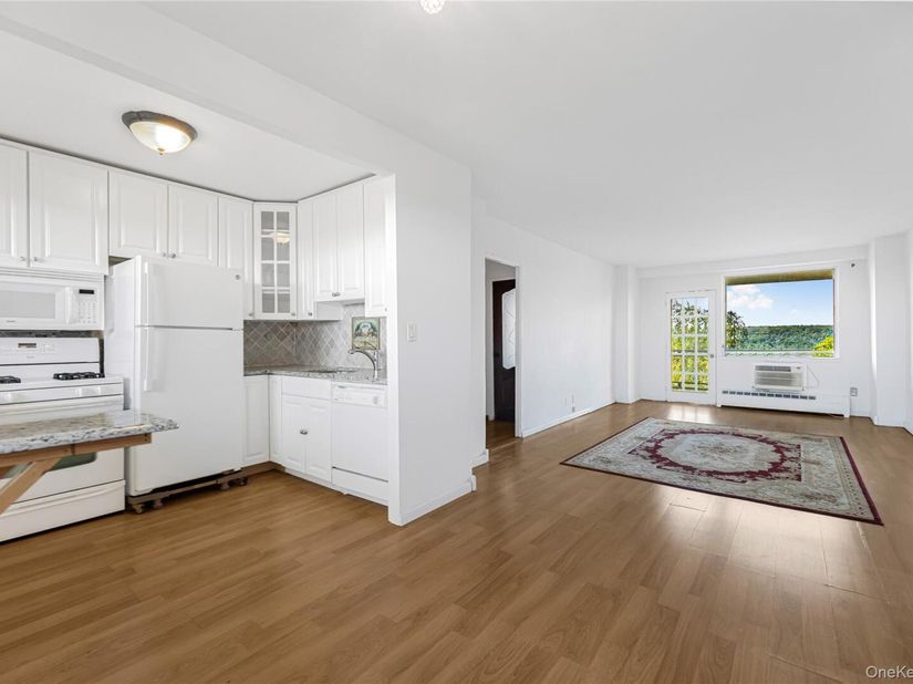 5800 Arlington Avenue 7L, Bronx NY 10471