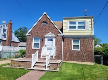 41 Nassau Boulevard