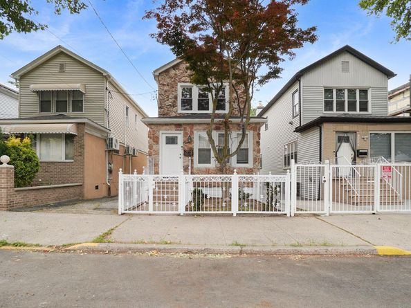 4219 Murdock Avenue, Bronx NY 10466
