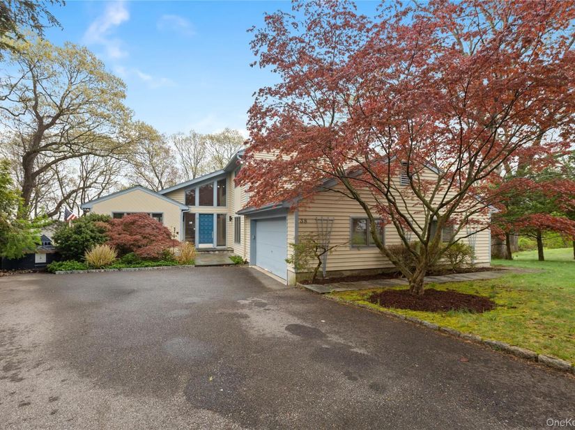 38 Westerly Lane, Thornwood NY 10594