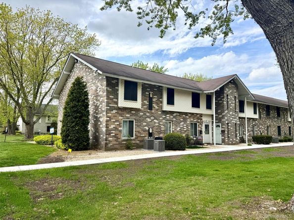 1 Aspen Court 1A, Coram NY 11727