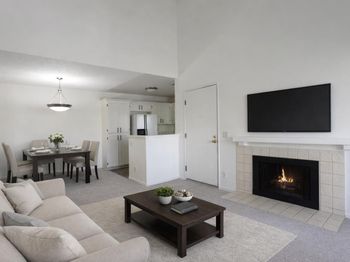 3674 Oakwood Terrace