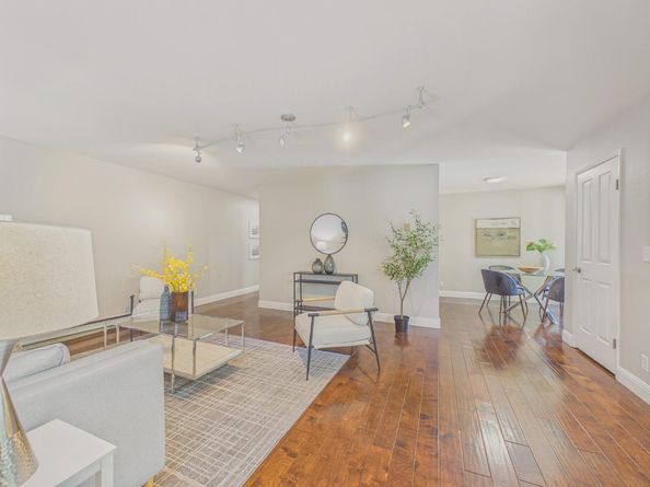 264 N Whisman Road 13, Mountain View CA 94043