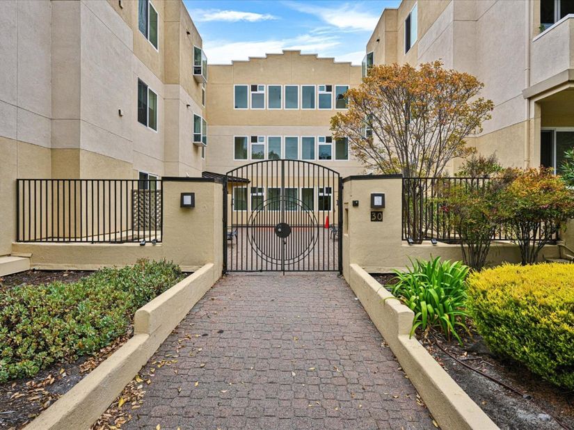 30 Lorton Avenue 303, Burlingame CA 94010