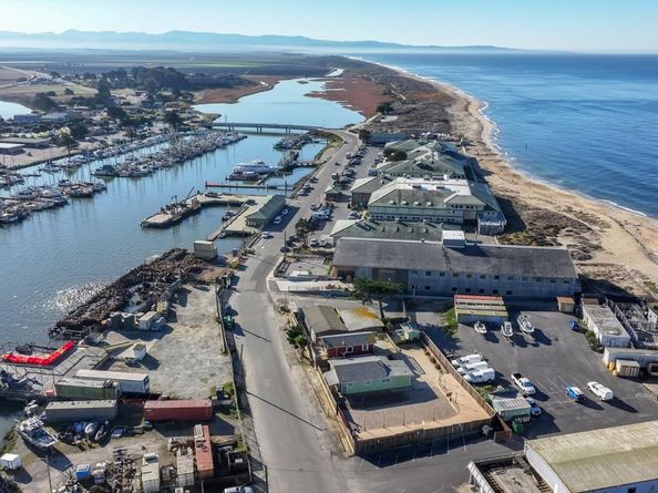 7550 Sandholdt Road, Moss Landing CA 95039