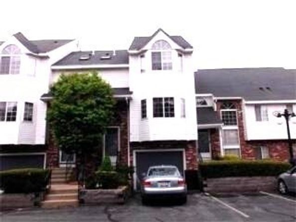 179 Tall Oaks Dr C, Weymouth MA 02190