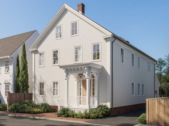 7 Lunt St, Newburyport MA 01950