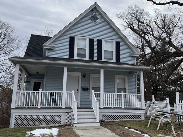 99 Clover St, Worcester MA 01603
