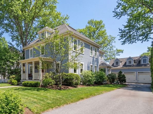 33 Everett Street, Concord MA 01742