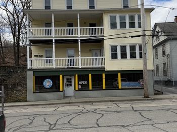 33 Crystal St