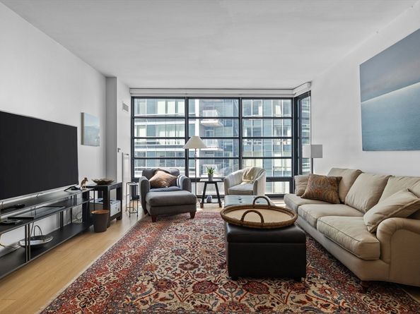 580 Washington St 411, Boston MA 02111