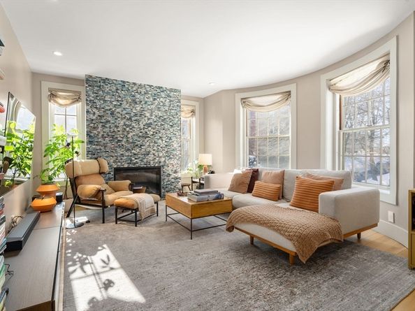 135 Beaconsfield 2, Brookline MA 02445