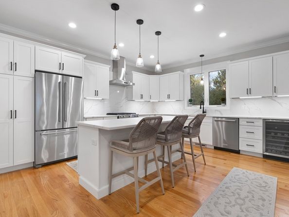 41 Lowell St, Woburn MA 01801