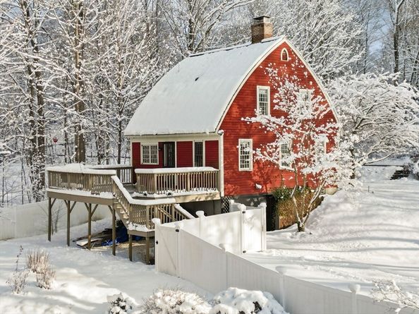 14 Sawmill Brook Rd, West Newbury MA 01985