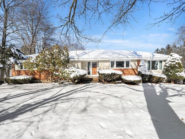 35 Peters Street, North Andover MA 01845