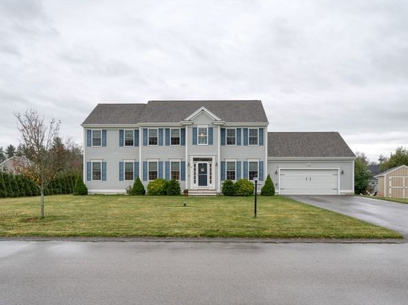 4 Sycamore Ln, Bridgewater MA 02324