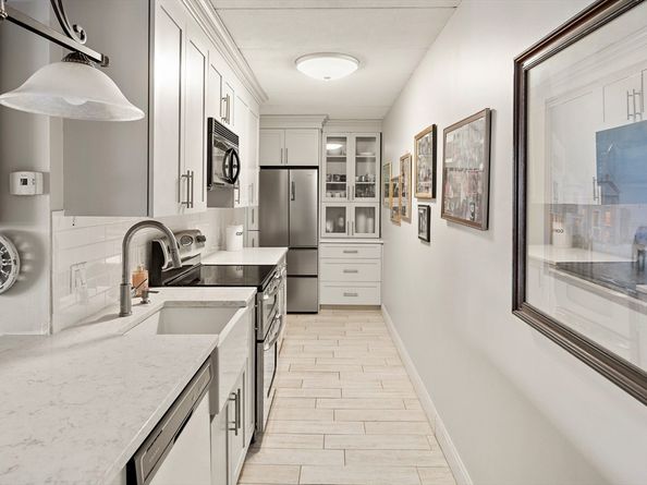 995 Massachusetts Avenue 404, Arlington MA 02476