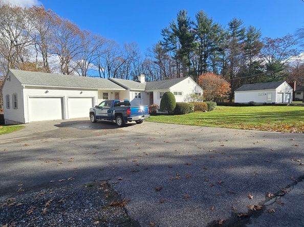 168 Twinbrooke Dr, Holden MA 01520