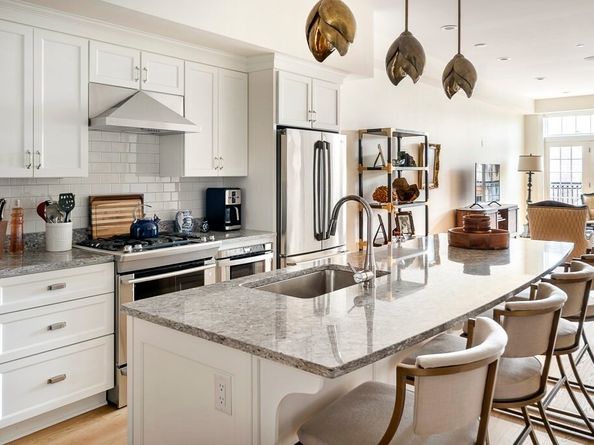 380 Bunker Hill St 111, Boston MA 02129