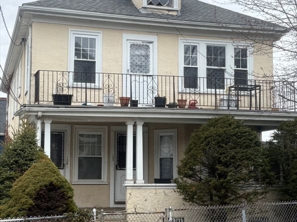 138 North St, Somerville MA 02144
