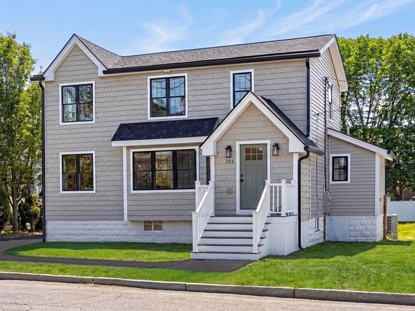 193 Park St, Stoneham MA 02180