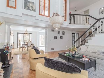 89 Lucas Dr