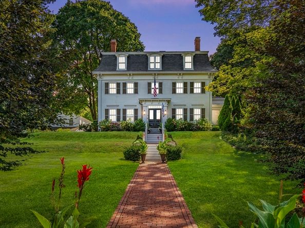 51 High St, Newburyport MA 01950