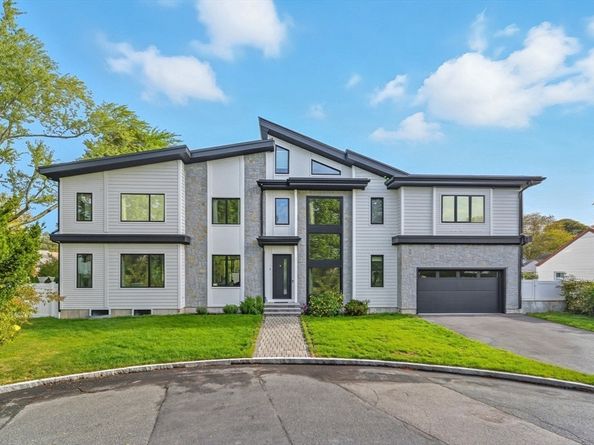 5 Kappius Path, Newton MA 02459