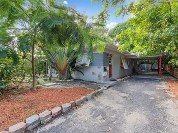 1219-1221 NE 18th Ave