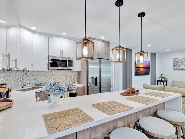 1001 SW 19th St, Fort Lauderdale FL 33315