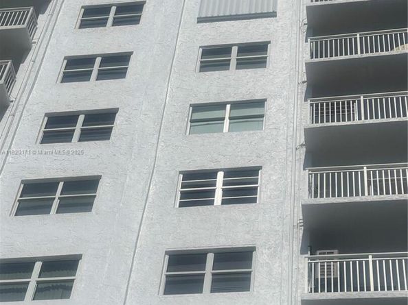 200 S Birch Rd 206, Fort Lauderdale FL 33316