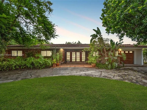 12430 Keystone Island Dr, North Miami FL 33181