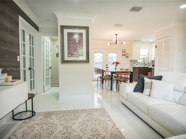 150 NE 31st St, Pompano Beach FL 33064