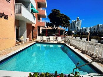 3201 NE 14th St Cswy