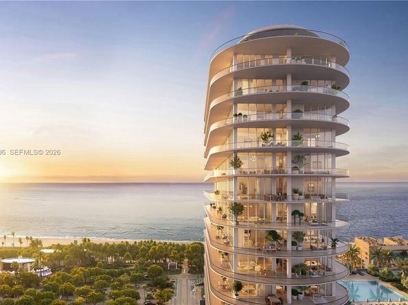 600 72nd St 204, Miami Beach FL 33141