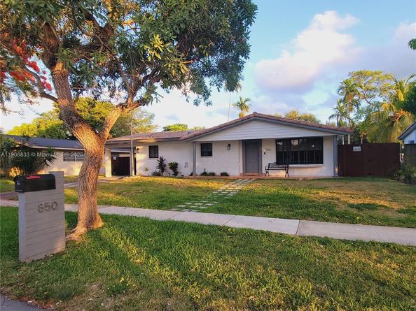 850 NE 182nd Ter, North Miami Beach FL 33162