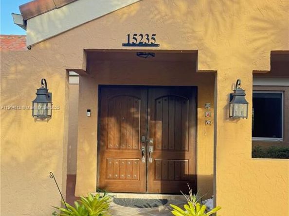 15235 SW 152nd Ct, Miami FL 33187