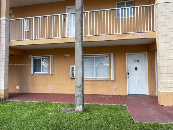 6255 Kendale Lakes Cir 128, Miami FL 33183
