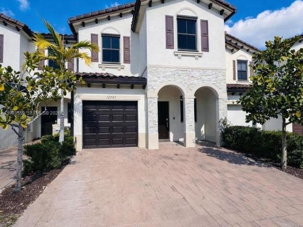 12767 SW 230th Ter, Miami FL 33170