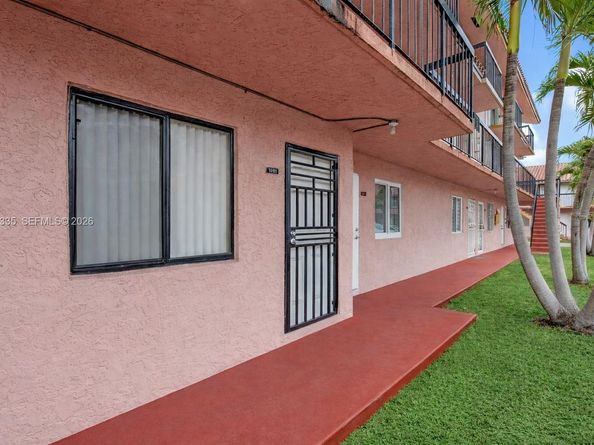 2178 W 60th St 18111, Hialeah FL 33016
