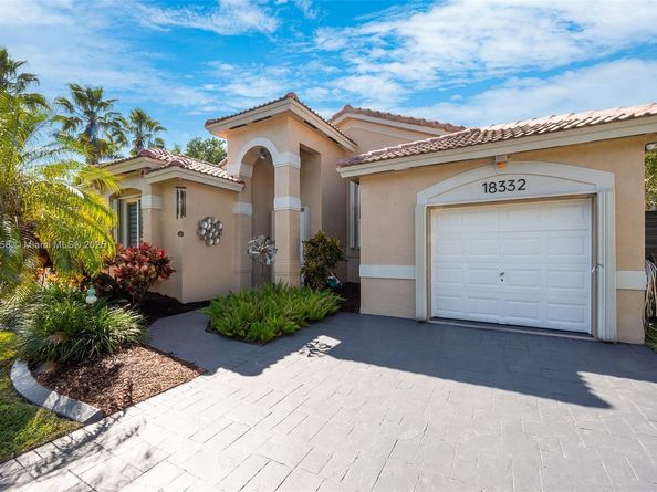 18332 SW 94th Ct, Palmetto Bay FL 33157