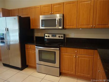 2551 SW 83rd Ave