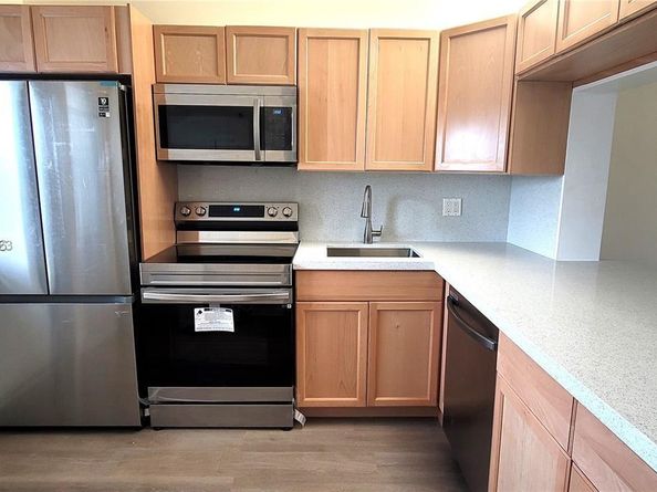 2200 Park Ln 302, Hollywood FL 33021