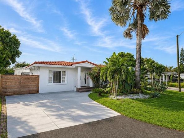 4730 NE 3rd Ave, Oakland Park FL 33334