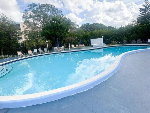 2860 Somerset Dr 400K, Lauderdale Lakes FL 33311