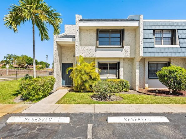 2601 N 40th Ave A9, Hollywood FL 33021