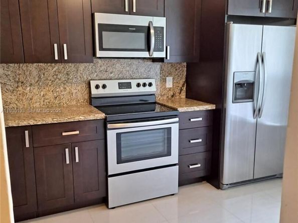 8041 SW 21st Ct 8041, Miramar FL 33025