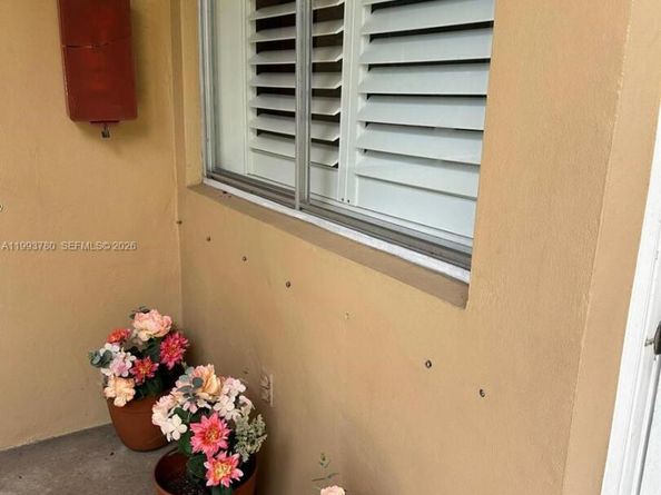 411 S Crescent Dr 105, Hollywood FL 33021