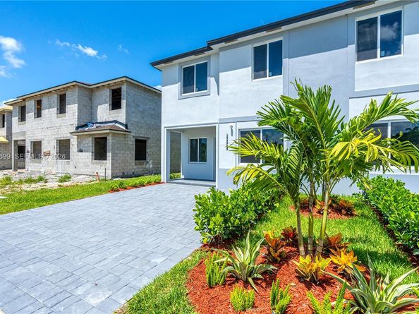 22445 SW 125th Ave 18A, Miami FL 33170