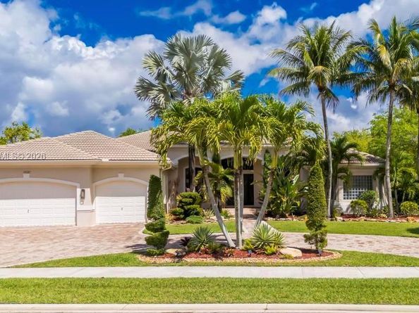 15127 SW 40th St, Davie FL 33331